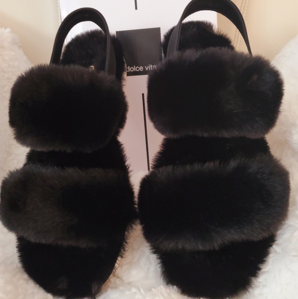 DOLCE VITA BLACK FUR SHOES NIB! SZ 7 HAPPY HOLIDAYS!
